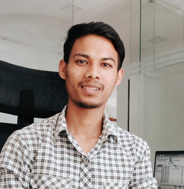 Successful student from Broadway Infosys Mr. ⁨Dinesh Panjiyar