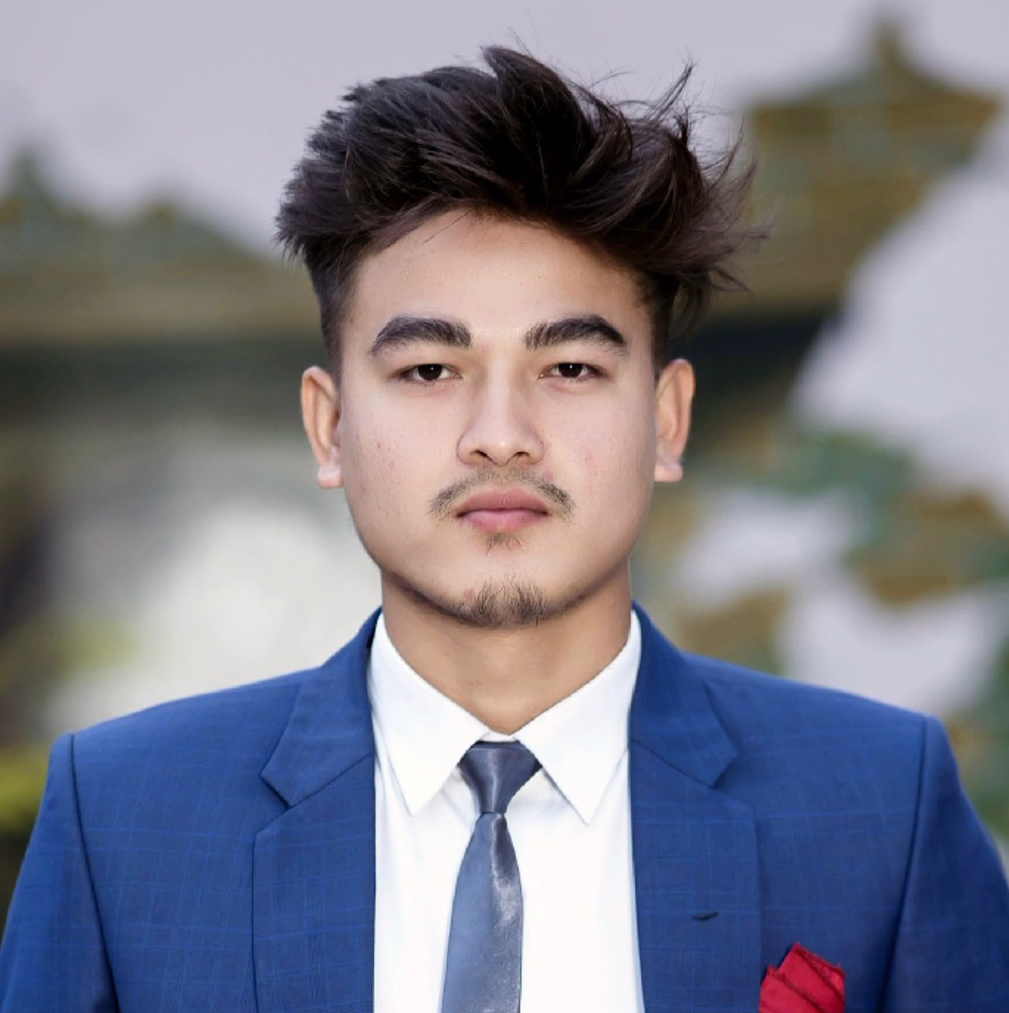 https://broadwayeducation.edu.np/Successful student from Broadway Infosys Mr. ⁨Manoj Shrestha