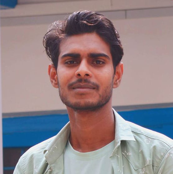 https://broadwayeducation.edu.np/Successful student from Broadway Infosys Mr. ⁨Aniket Kharga