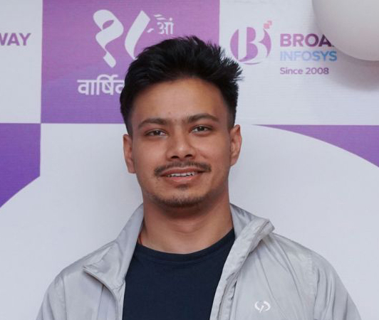 Mr. Aavesh Pandit